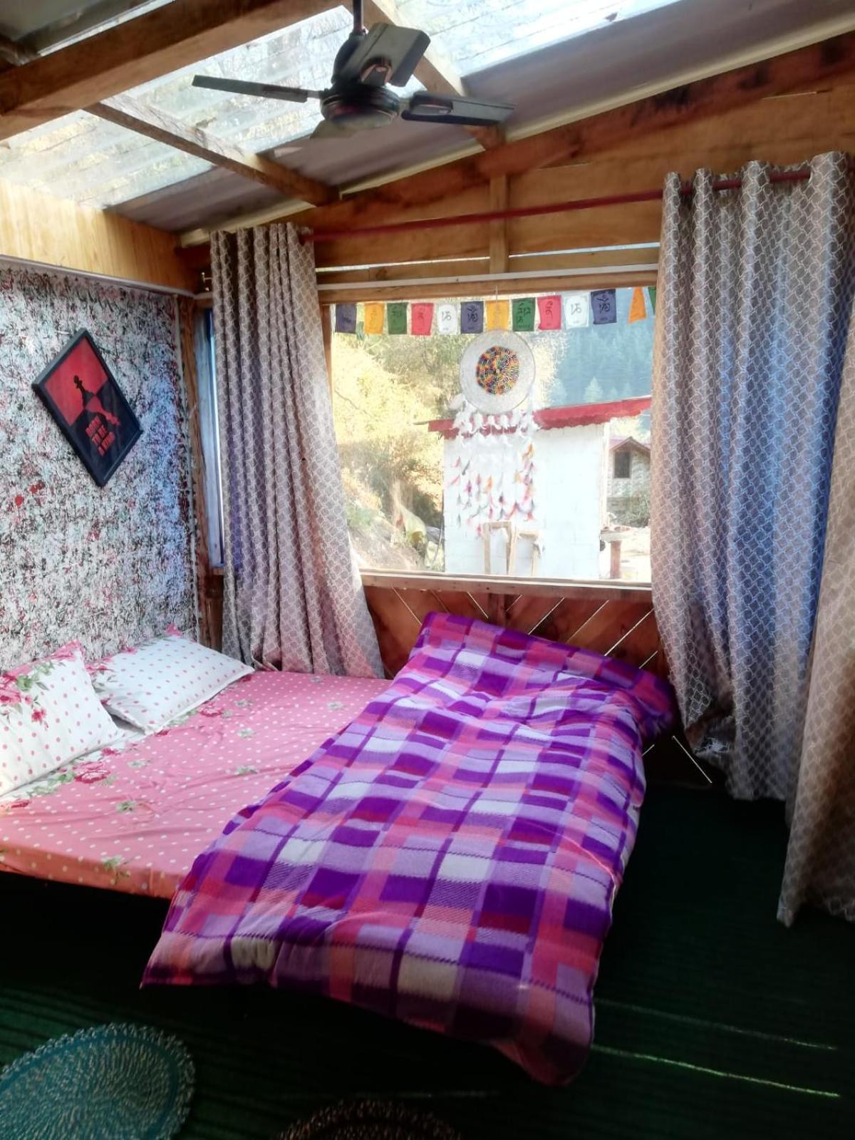 Shanti People Huts & Camp Kasol Rom bilde
